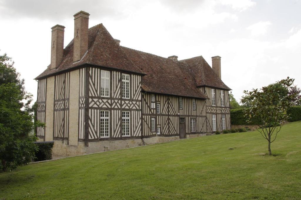Отель Manoir Du Lieu Rocher Saint-Pierre-Sur-Dives Экстерьер фото