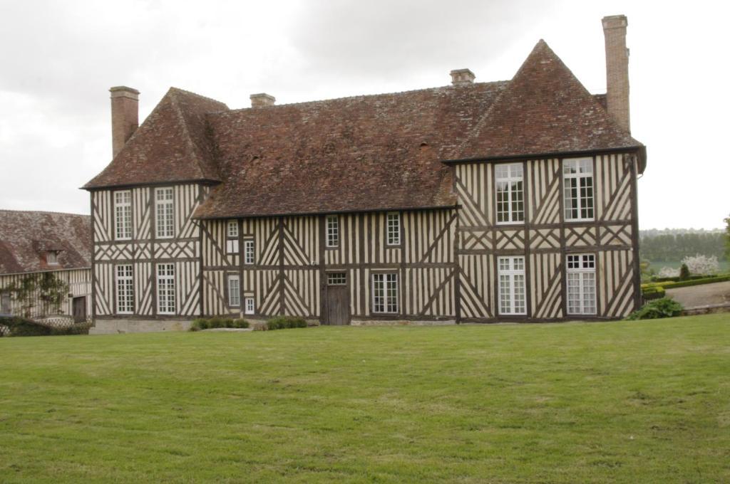 Отель Manoir Du Lieu Rocher Saint-Pierre-Sur-Dives Экстерьер фото