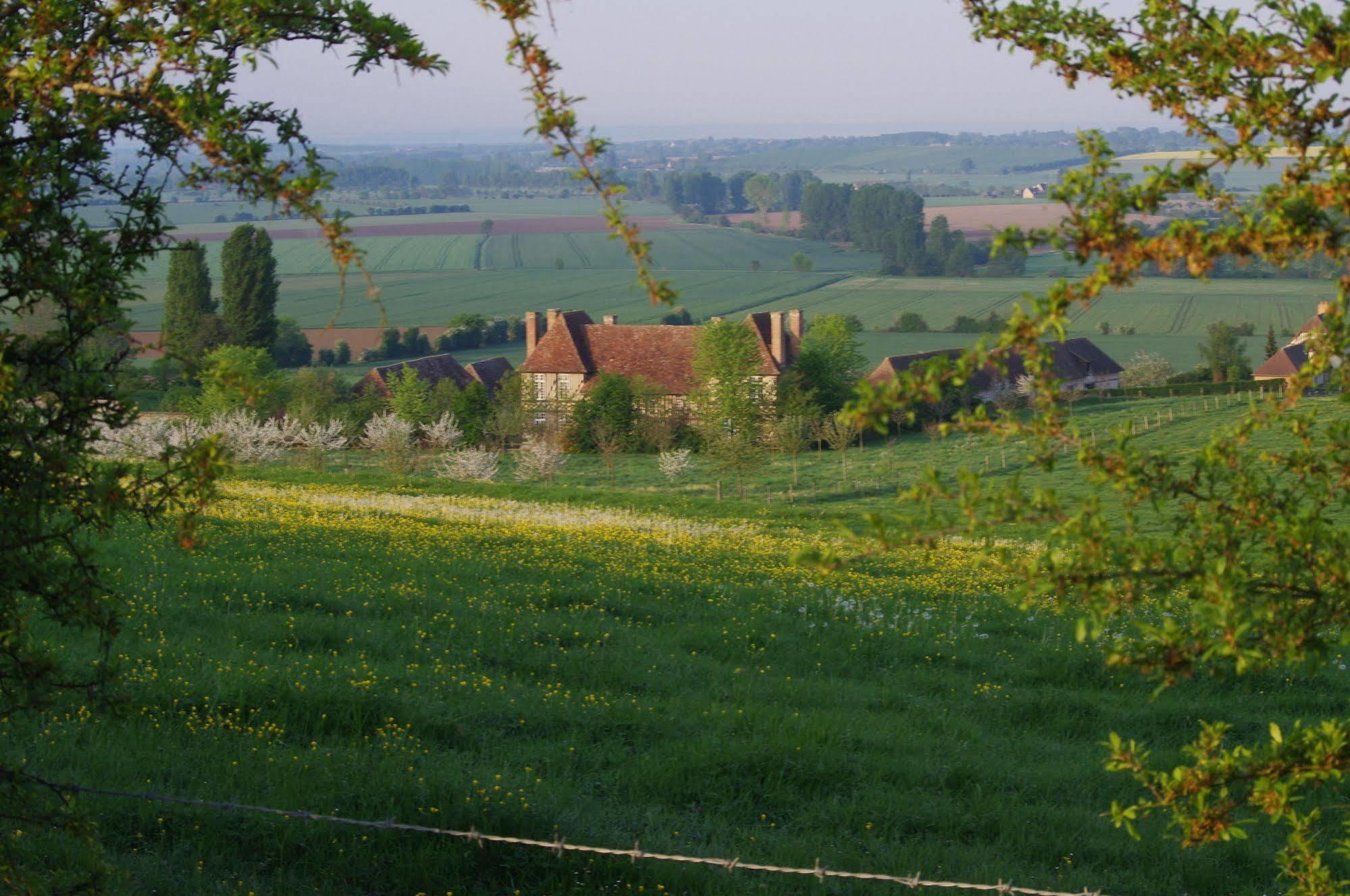 Отель Manoir Du Lieu Rocher Saint-Pierre-Sur-Dives Экстерьер фото